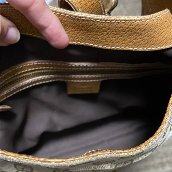 Jackie Bardot Nailhead Gucci Shoulder Bag - Picture 10 of 11